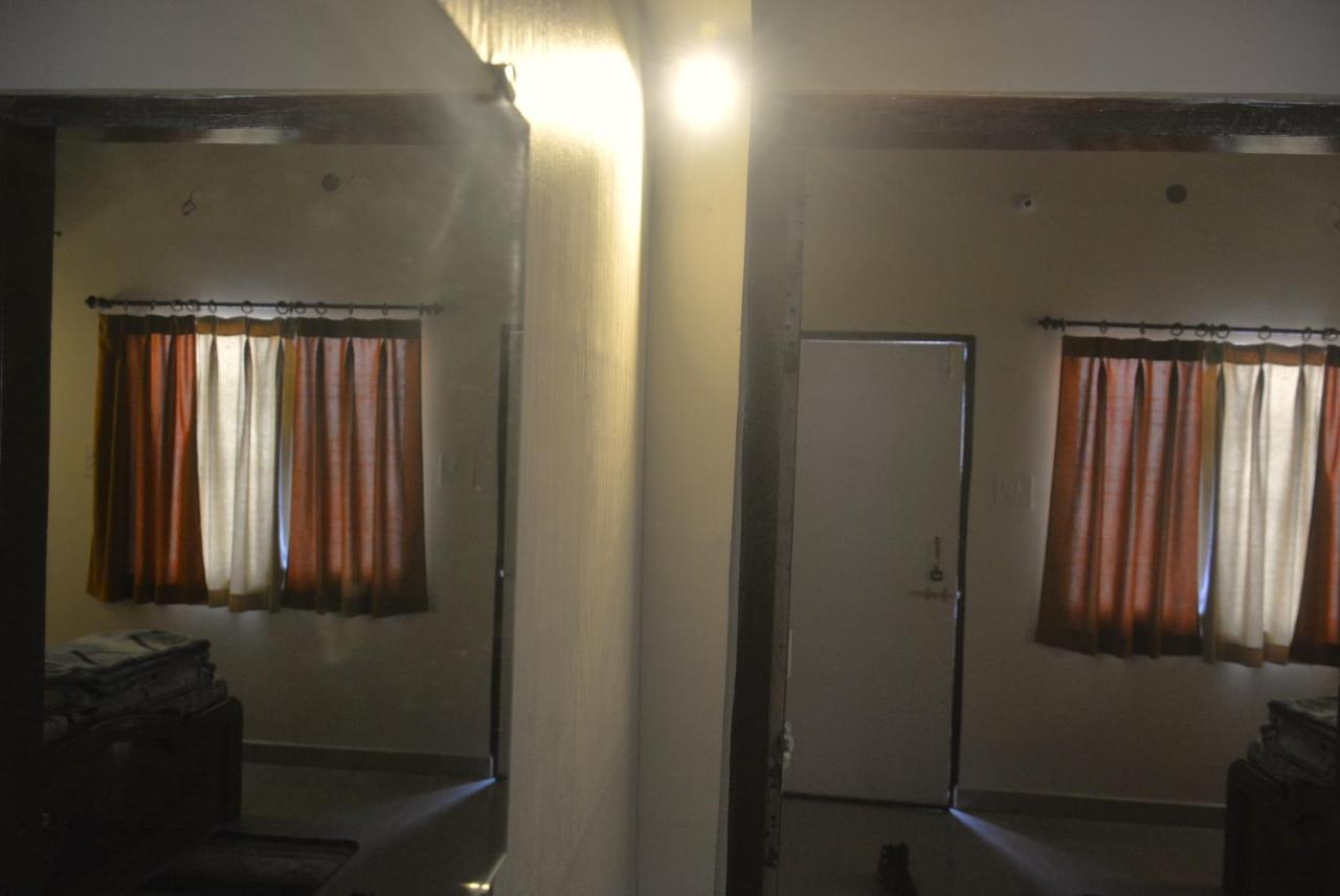 Malaiya Homestay - Grandeur Living Experience Dzsabalpur Kültér fotó