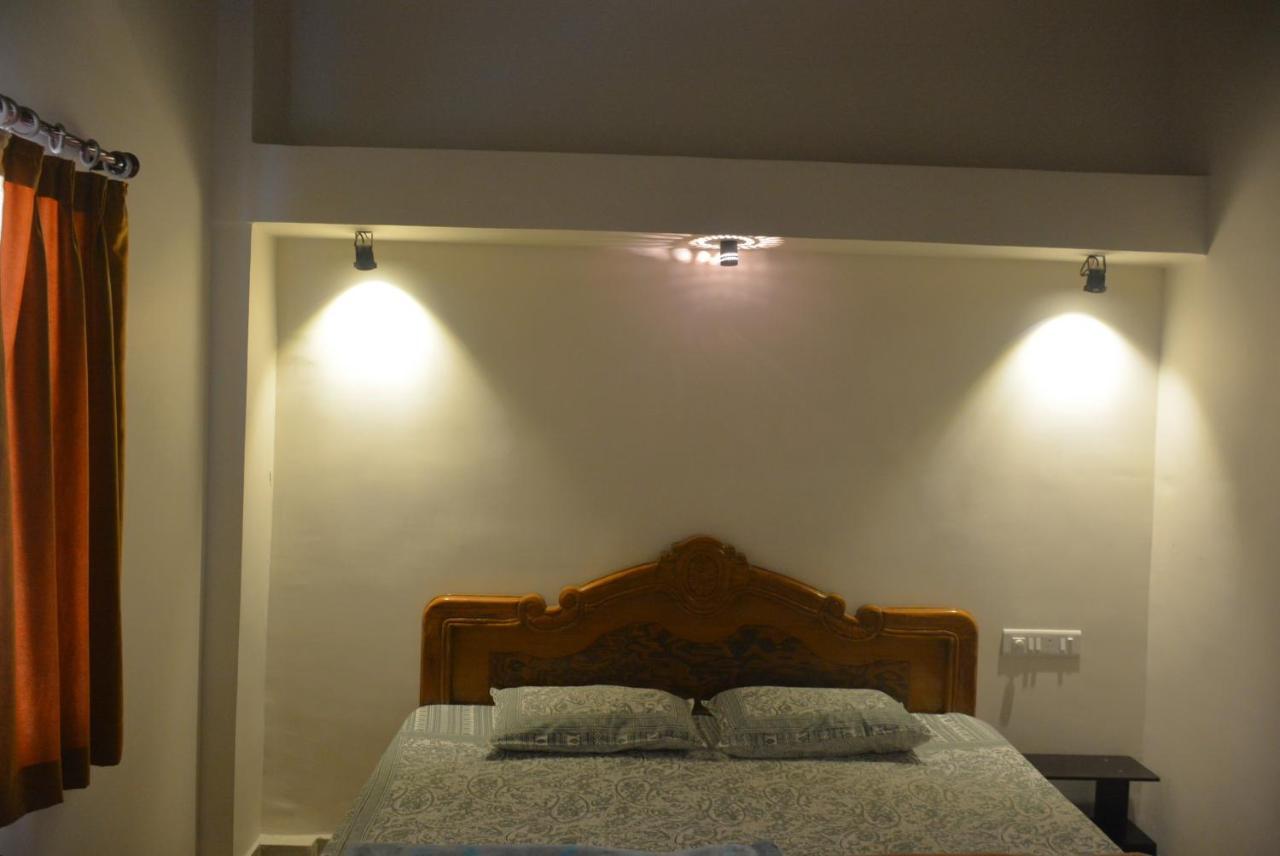Malaiya Homestay - Grandeur Living Experience Dzsabalpur Kültér fotó