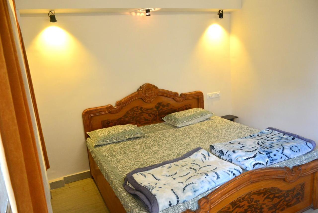Malaiya Homestay - Grandeur Living Experience Dzsabalpur Kültér fotó
